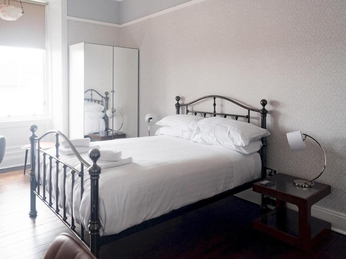 Pass The Keys Beautiful, Traditional 2 Bed Flat W Free Parking グラスゴー エクステリア 写真